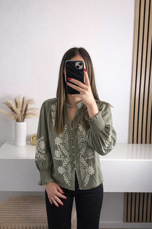 Blouse brodée kaki Camille